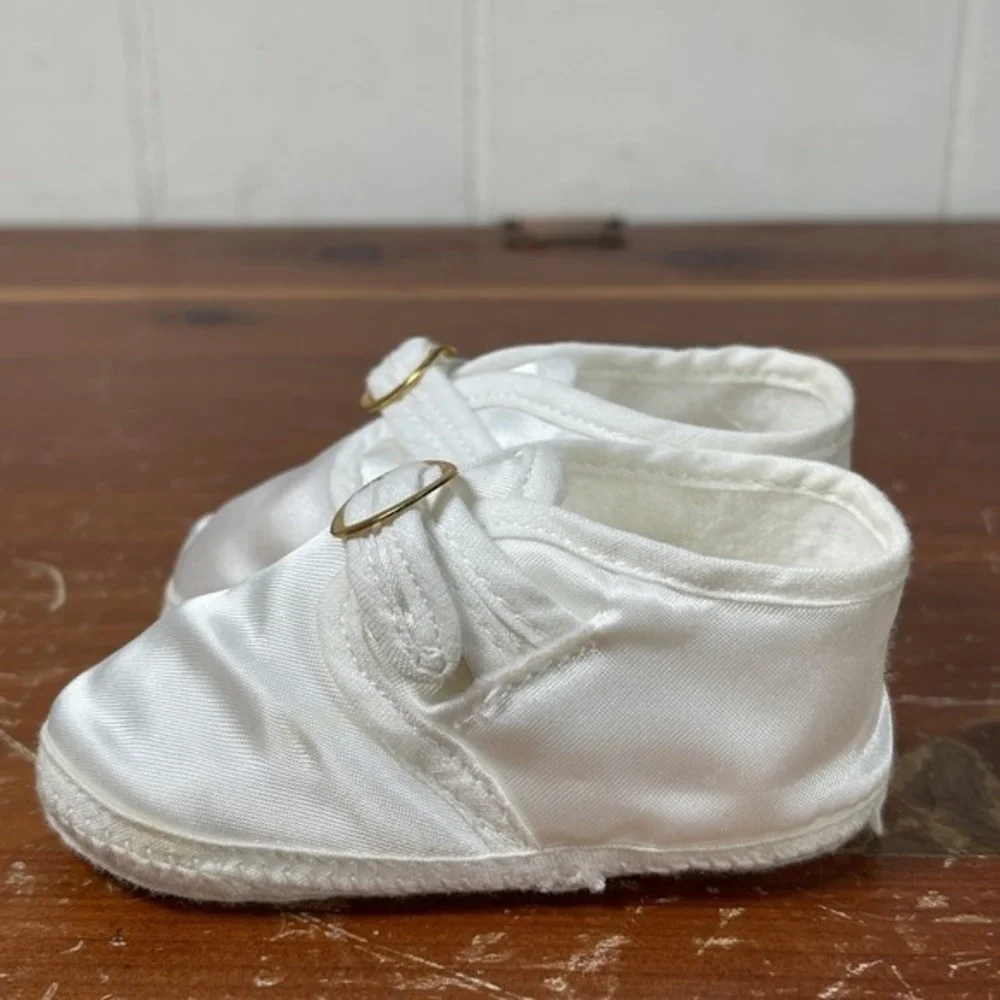 Vintage Gold Bug Adorables TV Bootees White Satin Infant Baby Shoes NIB‎